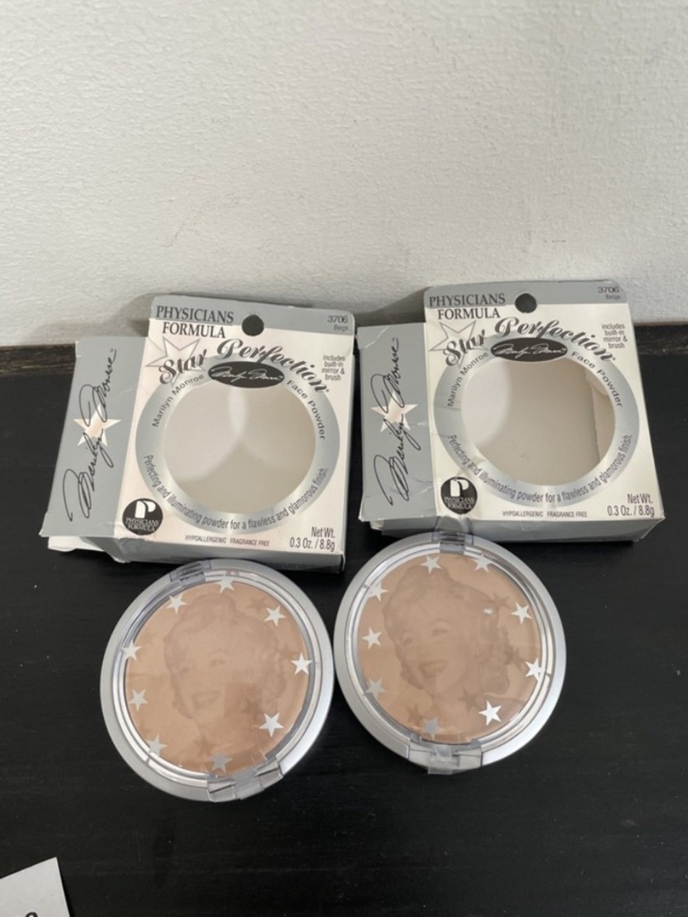 Physicians Formula Star Perfection Marilyn MONROE Pressed Powder 3706 Beige x2